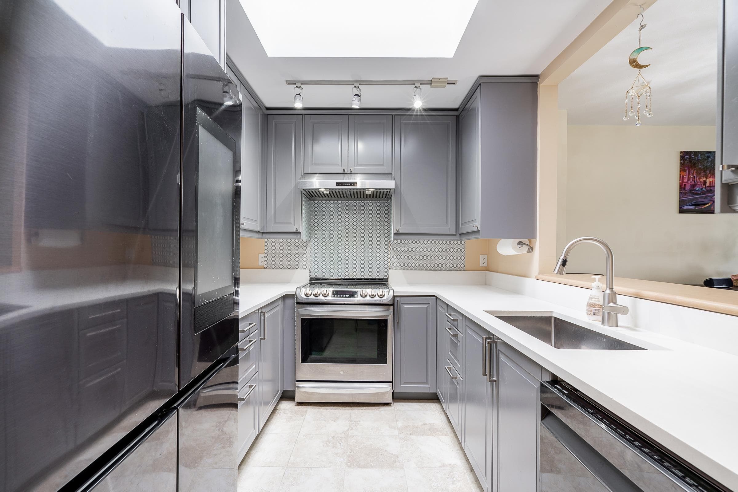 306 - 9763 140 Street, Surrey