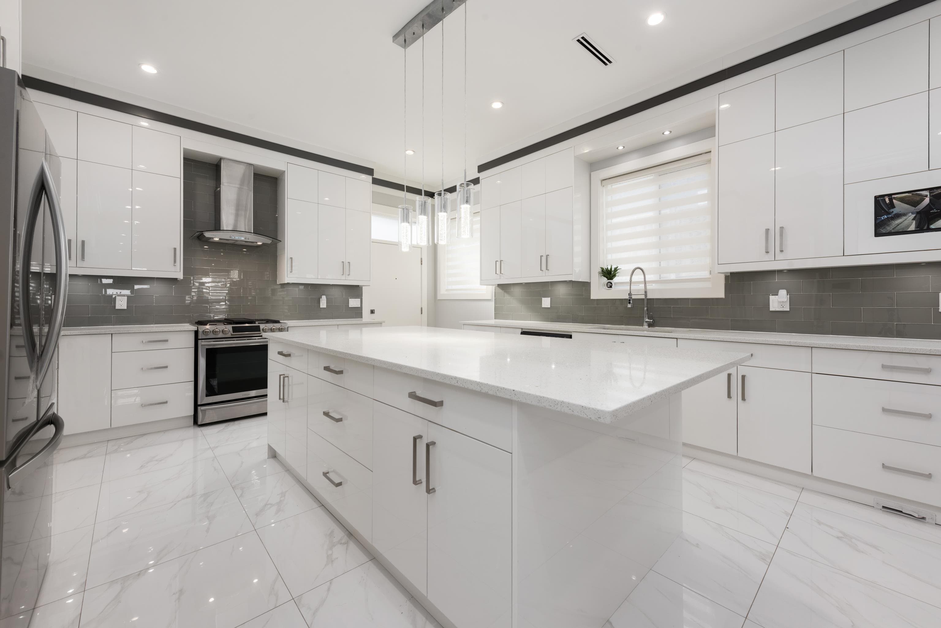 1135 Yorston Court, Burnaby, V5A 2T8 — photo 1