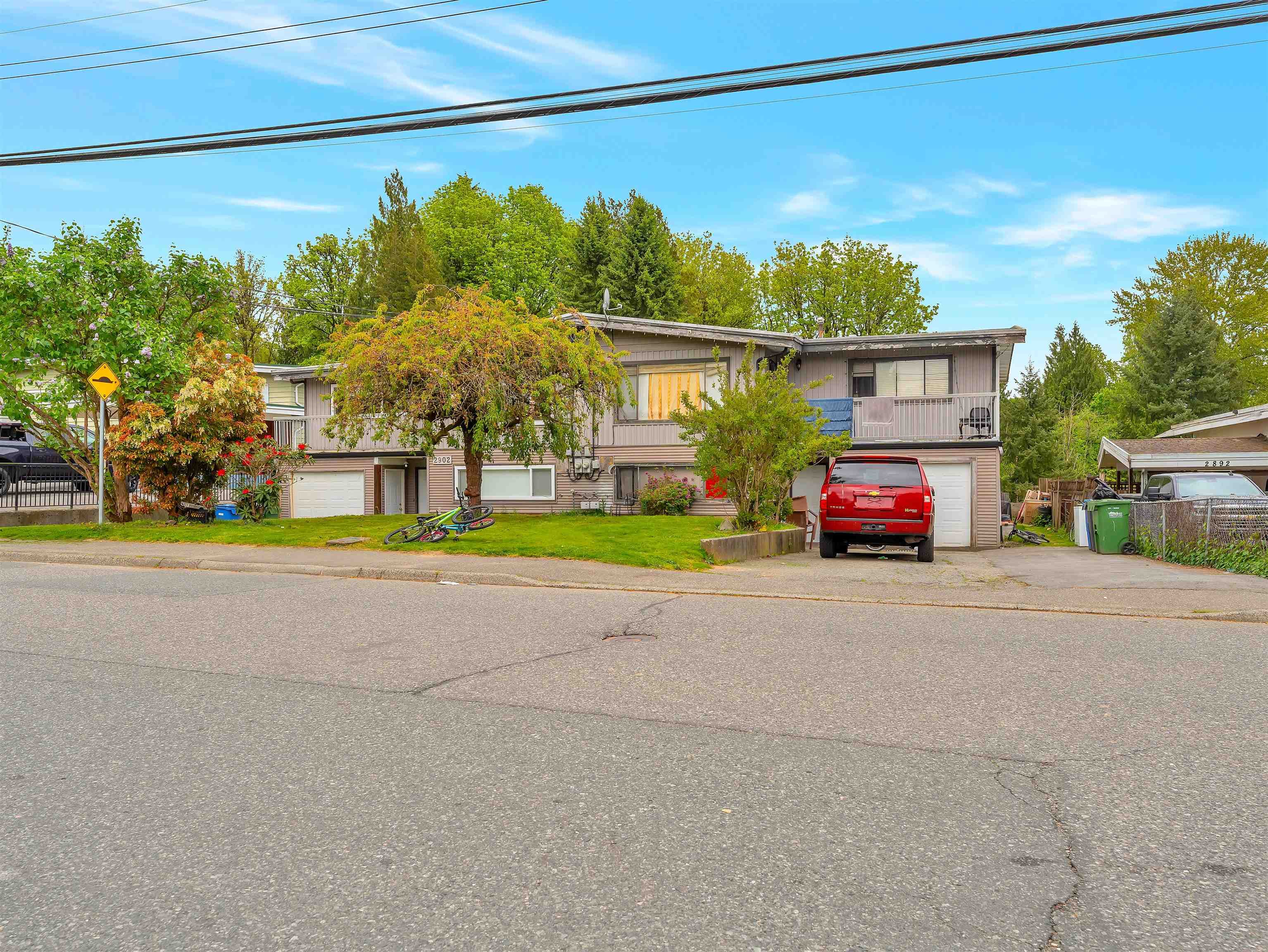 2900 - 2902 Babich Street, Abbotsford, V2S 3K5 — photo 1