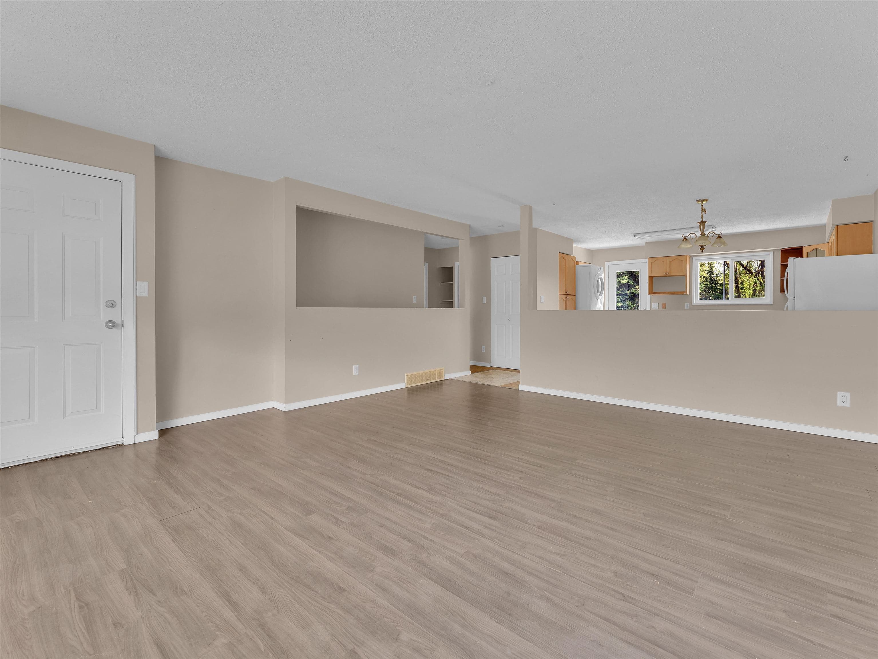 2900 - 2902 Babich Street, Abbotsford, V2S 3K5 — photo 5