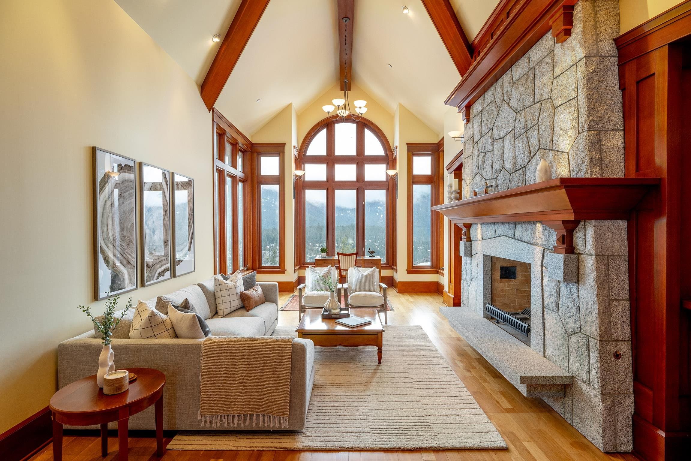 3833 Sunridge Drive, Whistler, V8E 0W1 — photo 2
