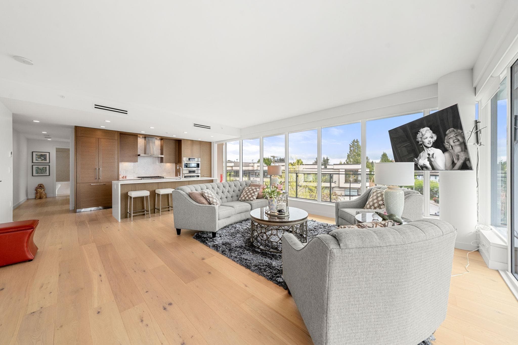 305 - 1439 George Street, White Rock, V4B 0B9 — photo 2