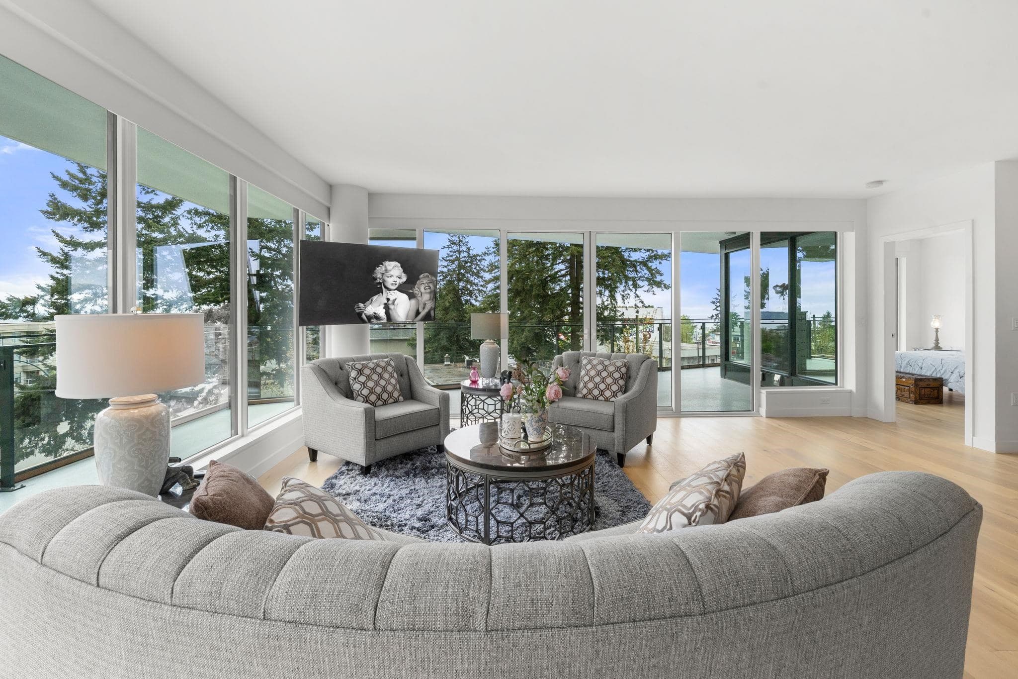 305 - 1439 George Street, White Rock, V4B 0B9 — photo 5