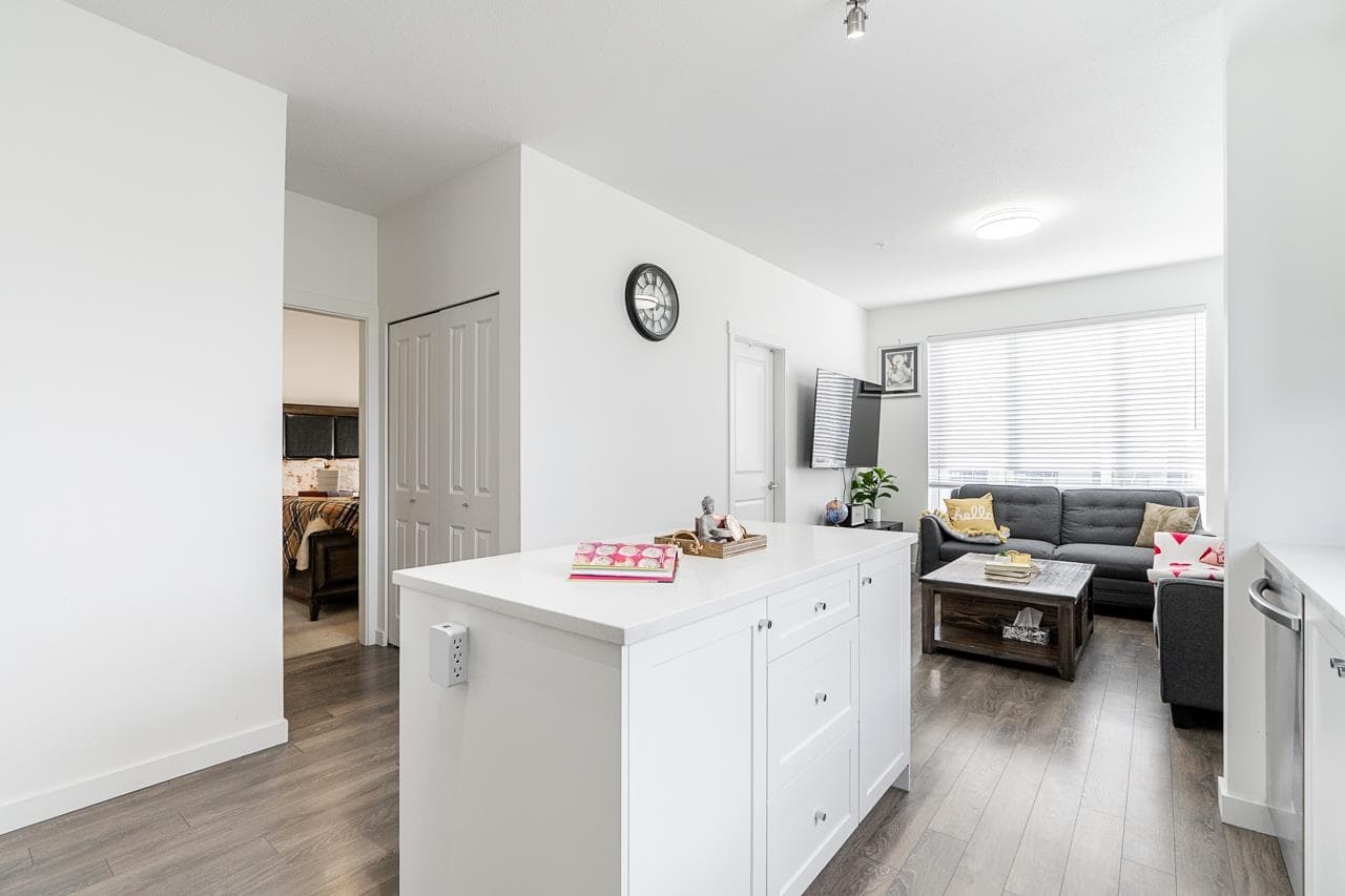 412 - 15848 Fraser Highway, Surrey, V4N 6X6 — photo 3