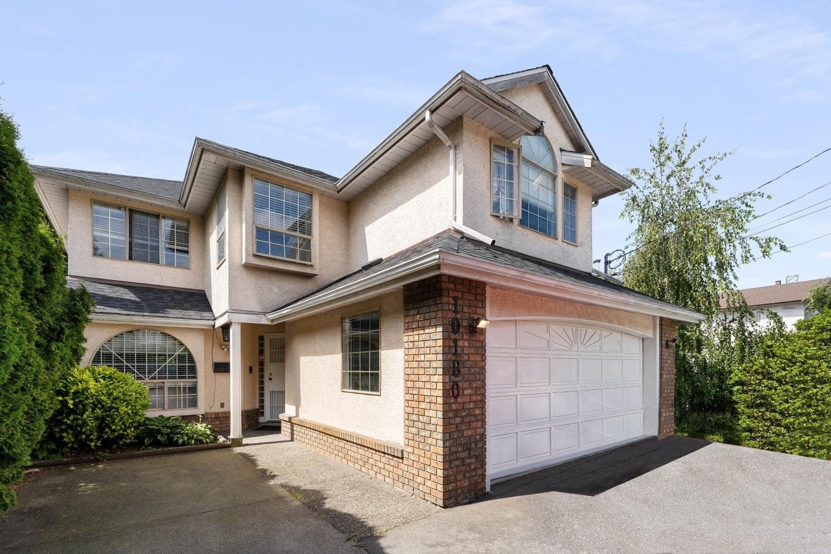 10180 River Drive, Richmond