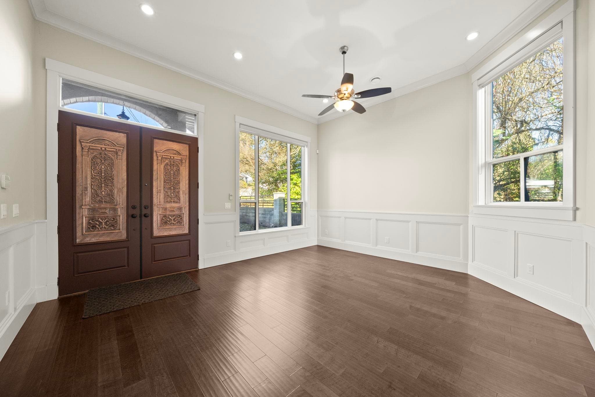 7028 Broadway, Burnaby, V5A 1R8 — photo 3