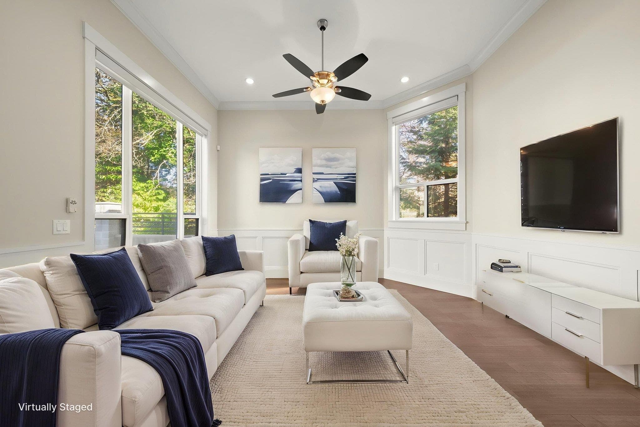 7028 Broadway, Burnaby