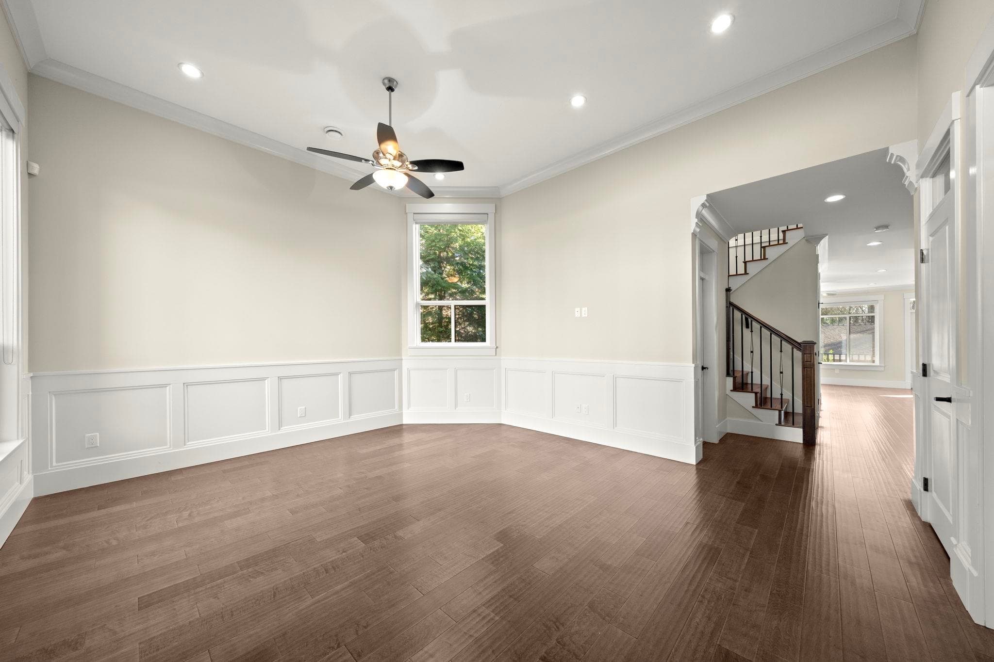 7028 Broadway, Burnaby, V5A 1R8 — photo 4