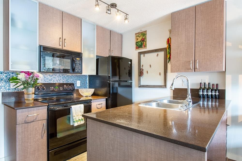 406 - 909 Mainland Street, Vancouver, V6B 1S3 — photo 3