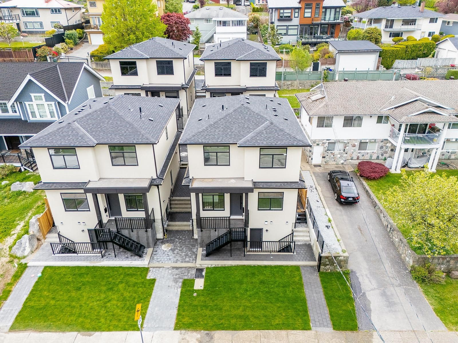 3 - 5953 Winch Street, Burnaby, V5B 2L1 — photo 2