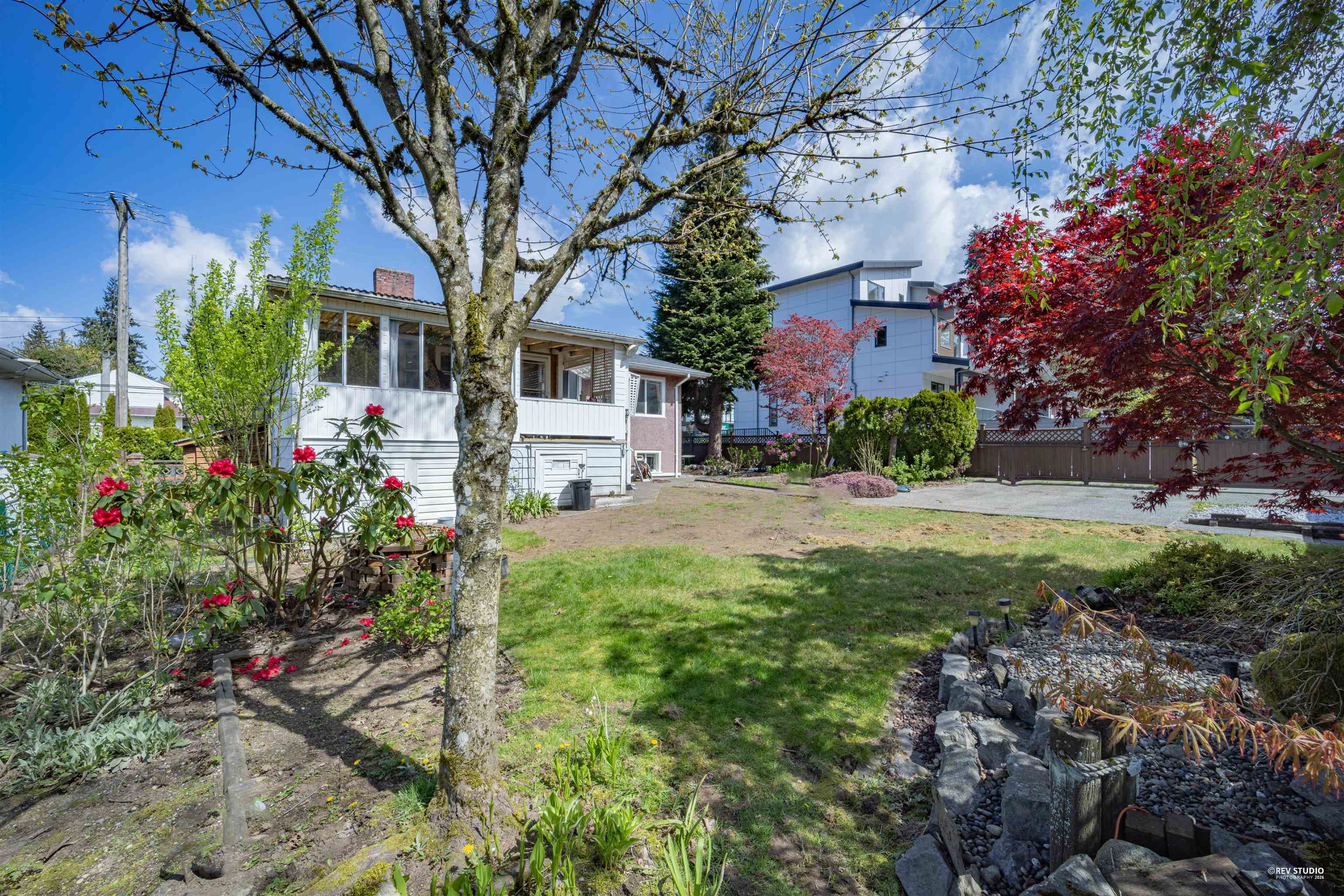 704 Smith Avenue, Coquitlam, V3J 2W7 — photo 5
