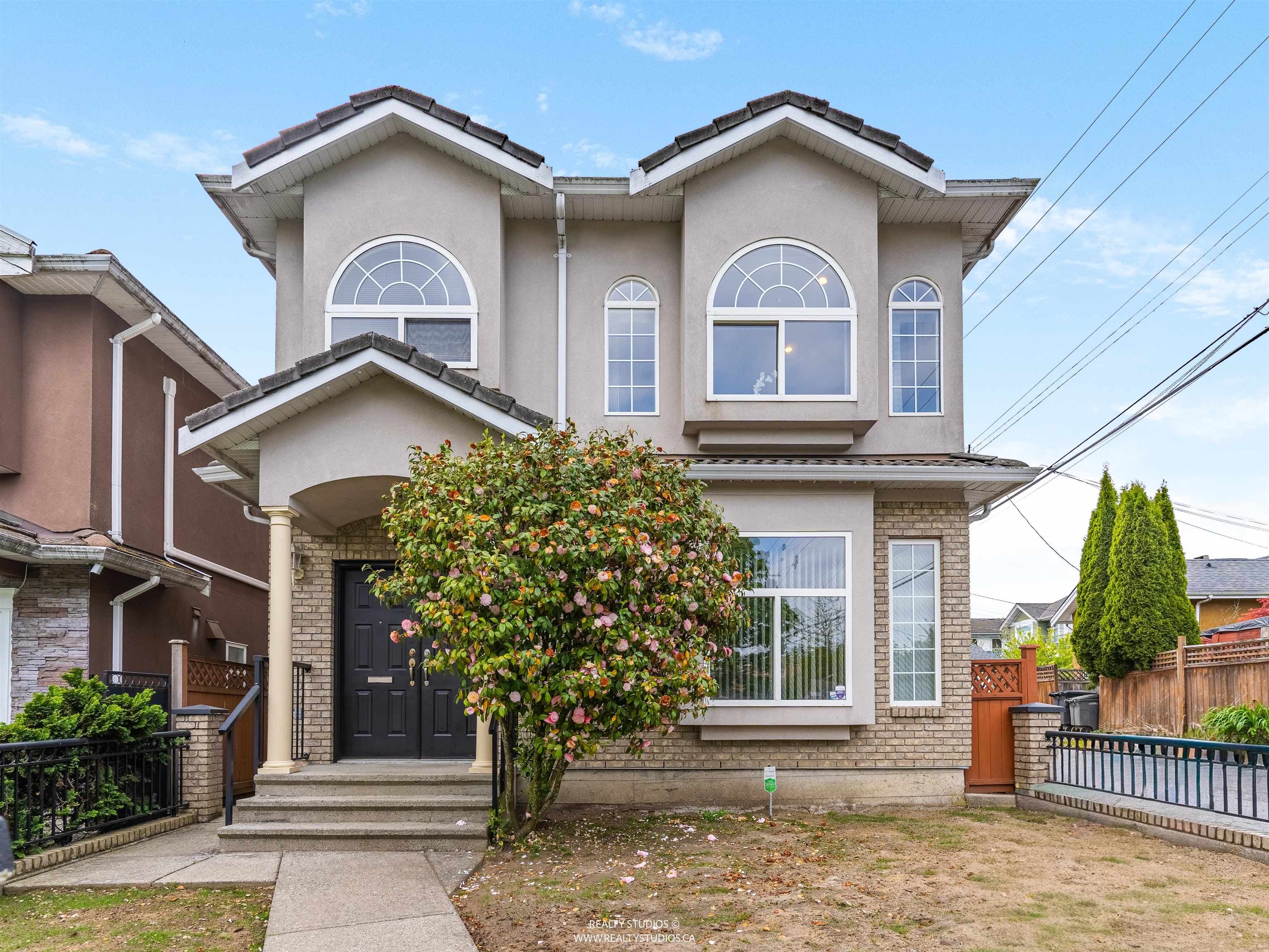 5323 Dumfries Street, Vancouver