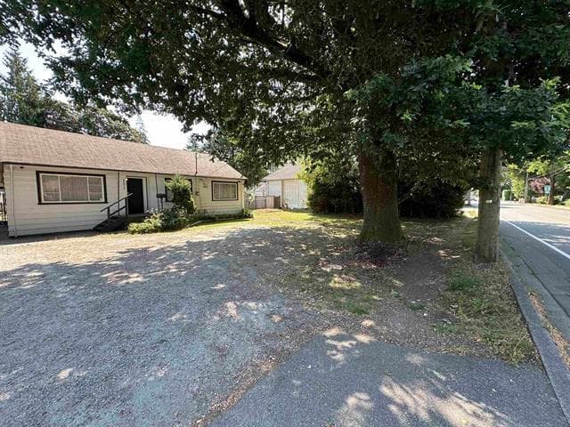 12044 Laity Street, Maple Ridge, V2X 5A8 — photo 2