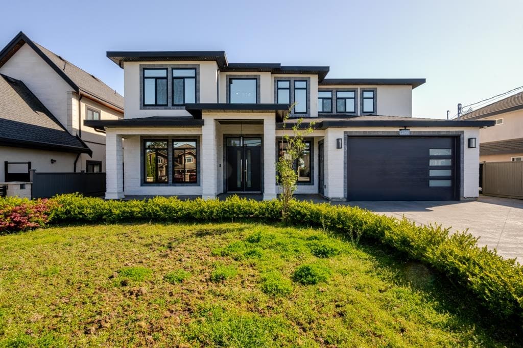 12560 90 Avenue, Surrey