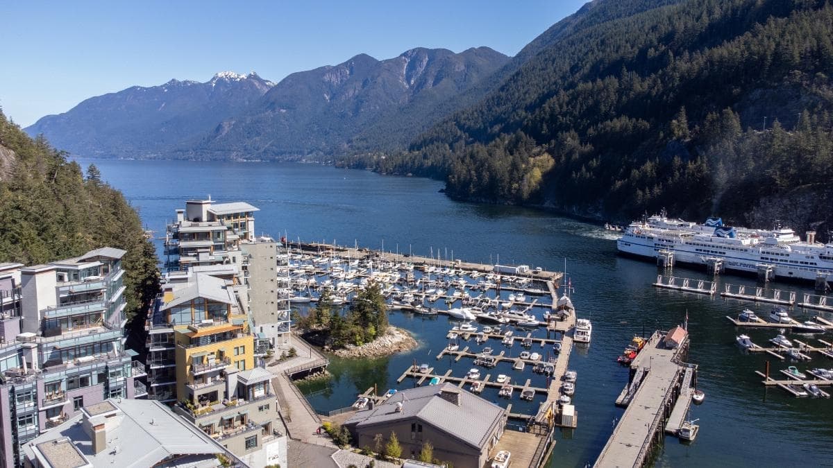 406 - 6707 Nelson Avenue, West Vancouver