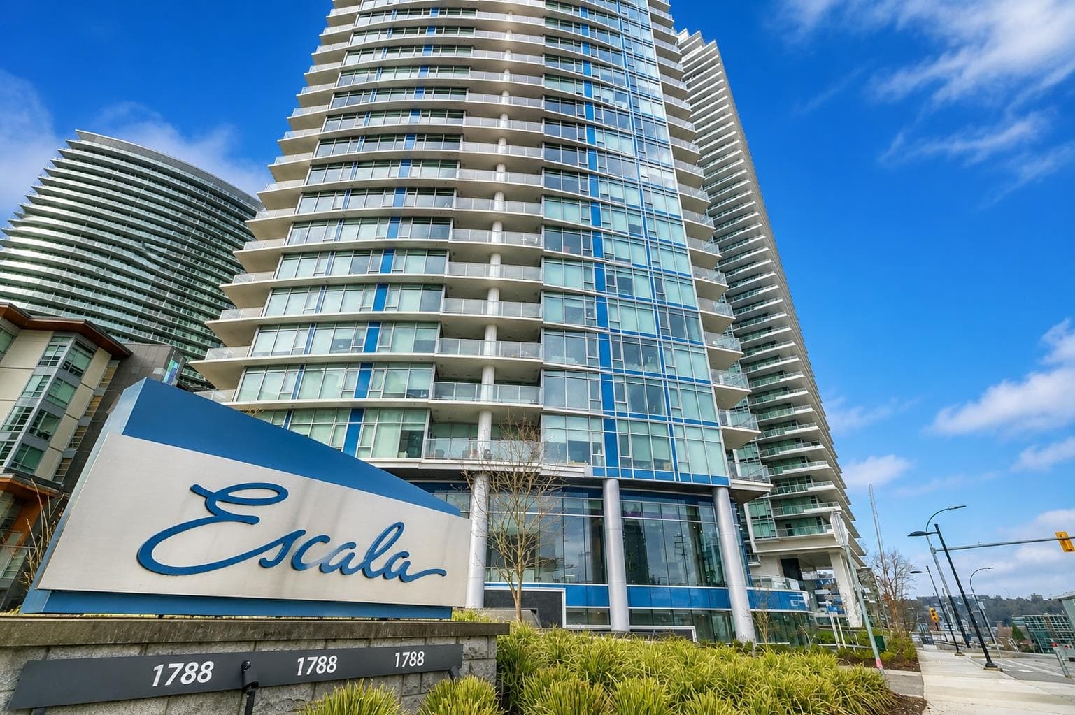 2202 - 1788 Gilmore Avenue, Burnaby, V5C 0L5 — photo 4