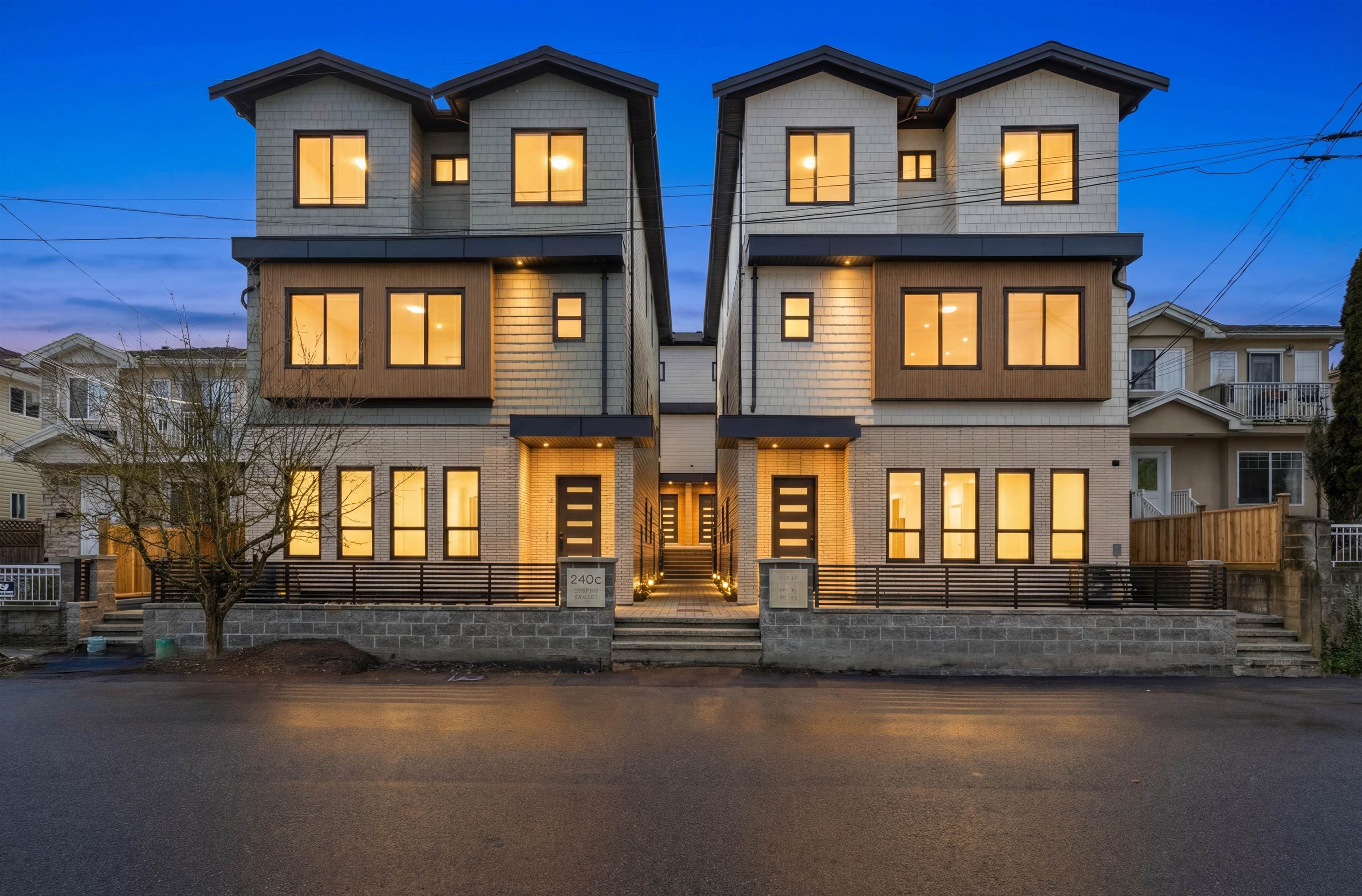 2 - 5406 Manor Street, Burnaby