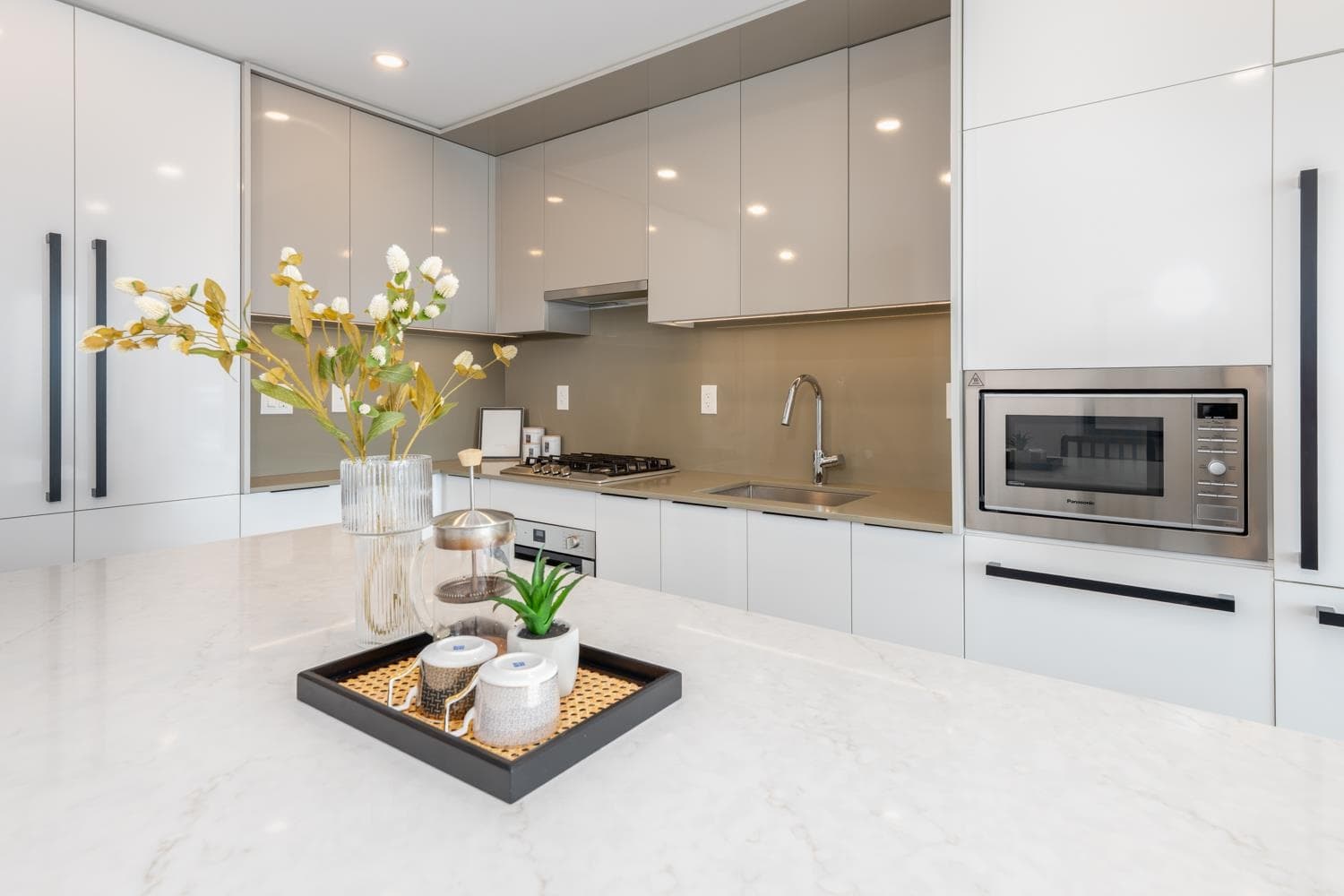 2103 - 4711 Hazel Street, Burnaby, V5H 0J9 — photo 4