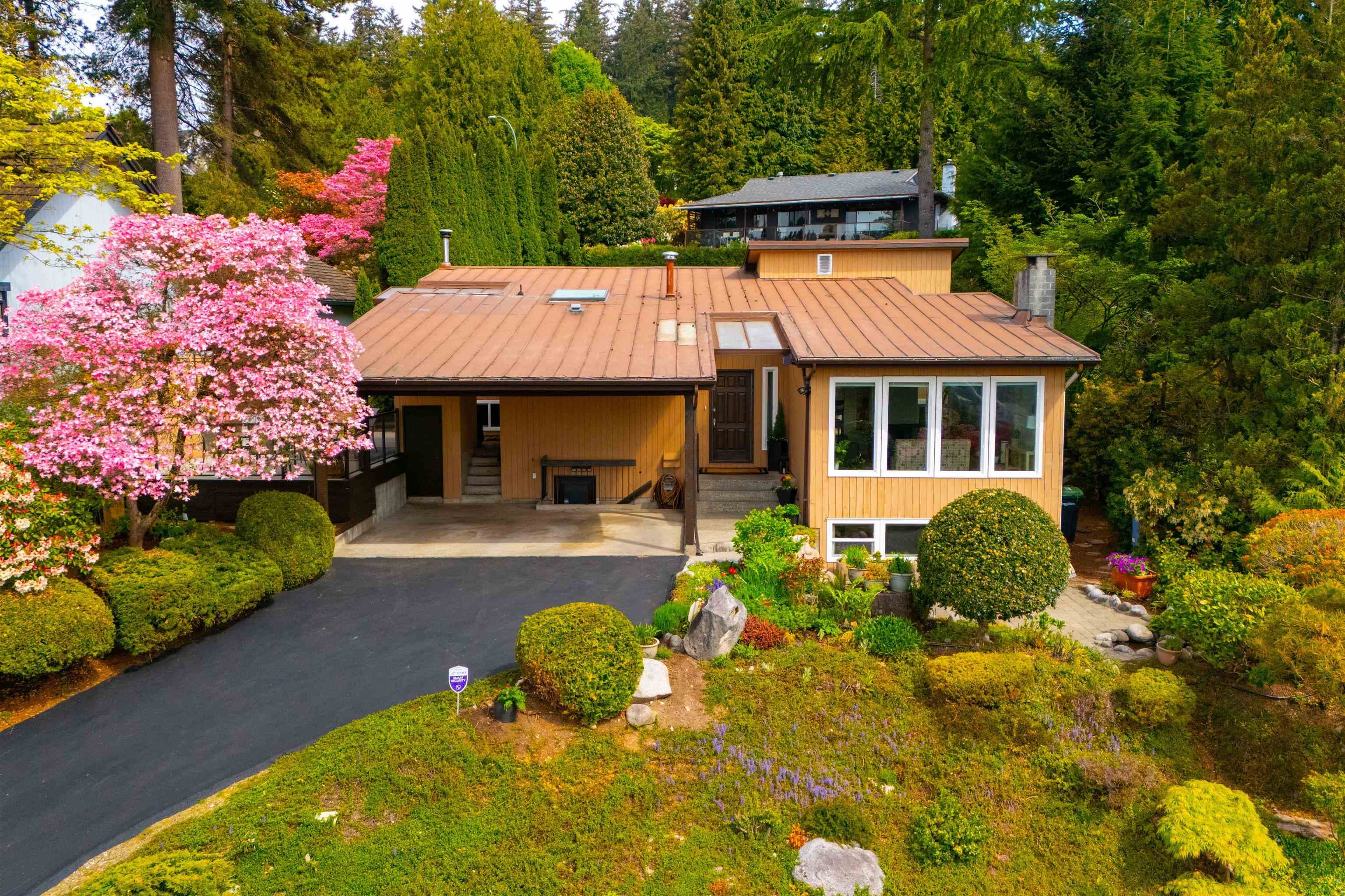 2563 Ashurst Avenue, Coquitlam