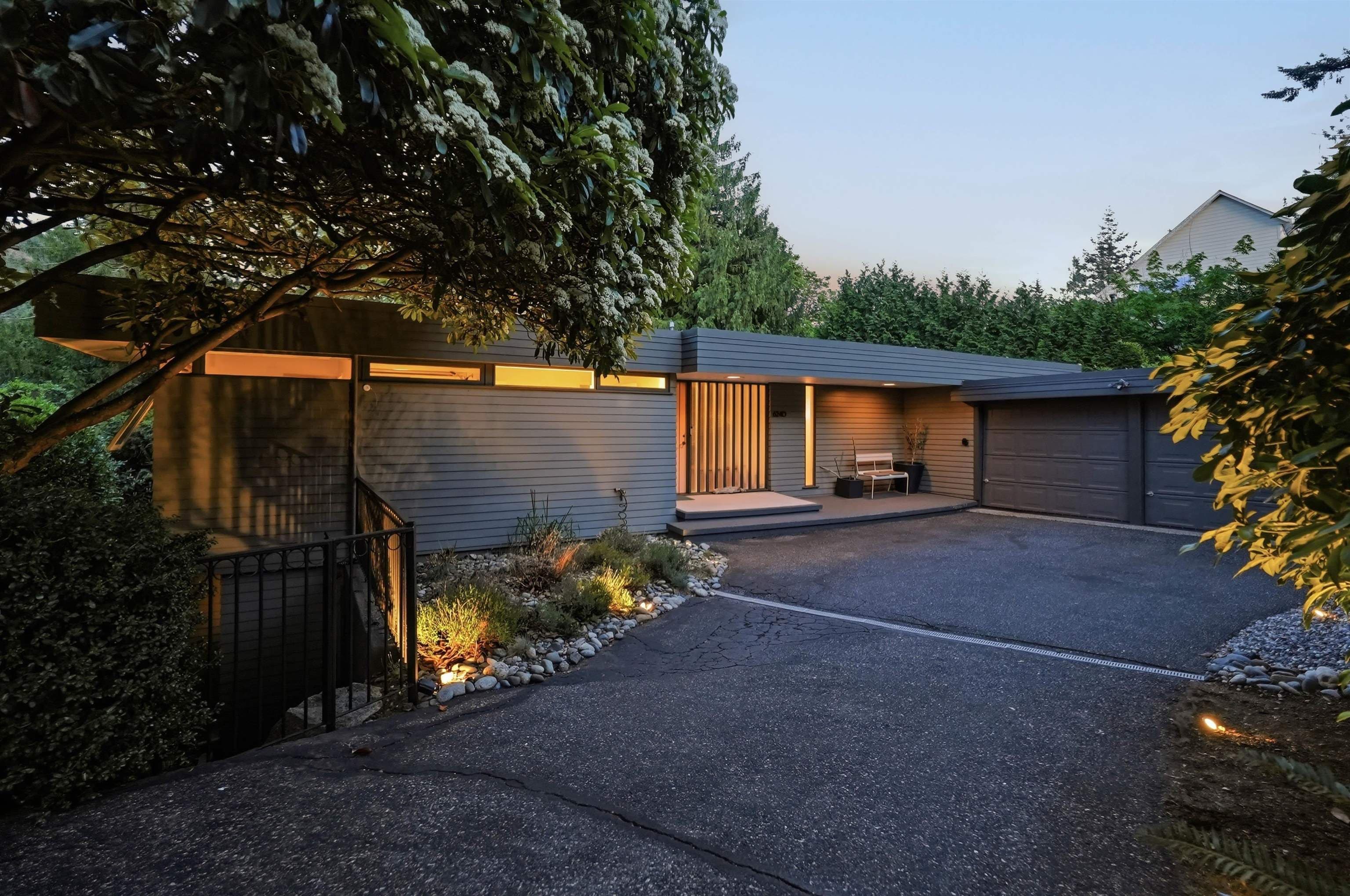 6240 Summit Avenue, West Vancouver — sold