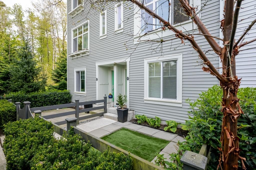 95 8168 136a Street, Surrey — sold