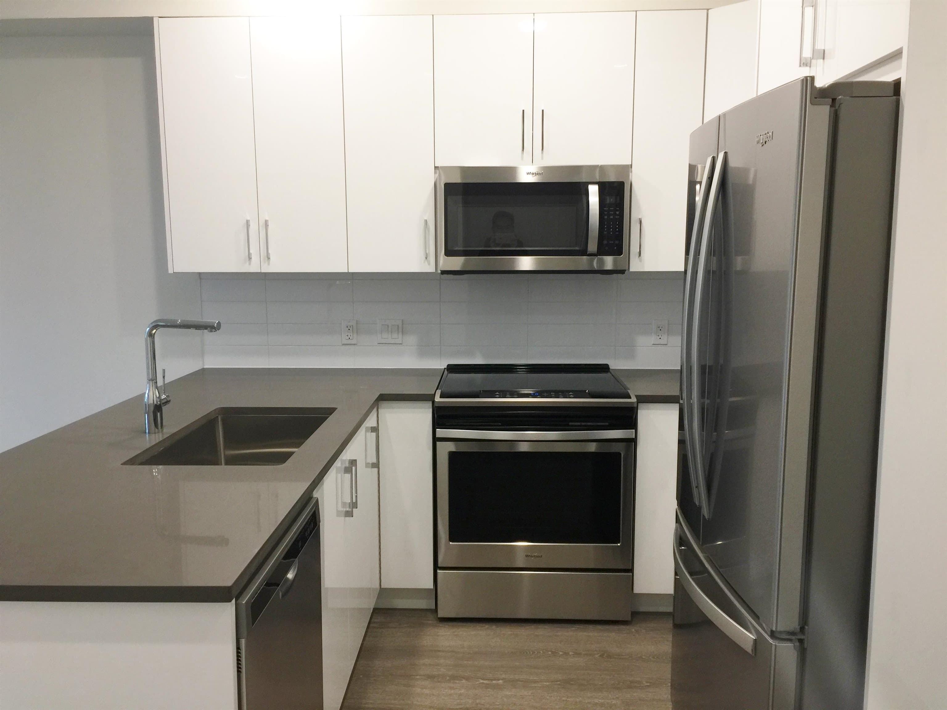 418 - 15351 101 Avenue, Surrey, V3R 0G2 — photo 5