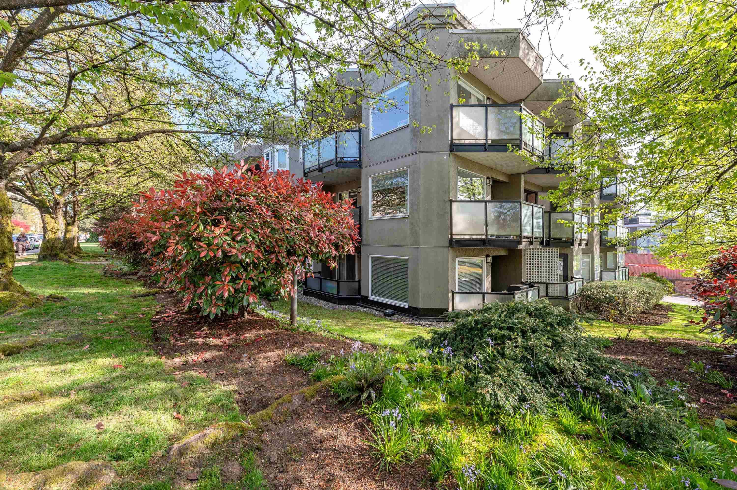201 - 175 W 4th Street, North Vancouver