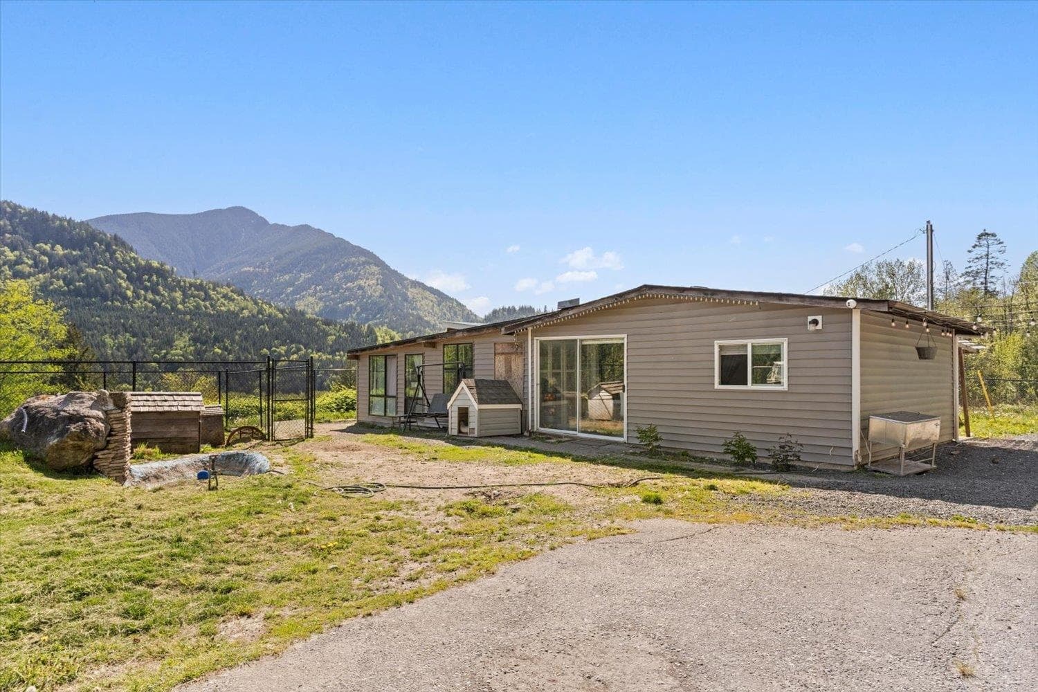 4495 Hirschman Road, Chilliwack, V2R 4R9 — photo 4