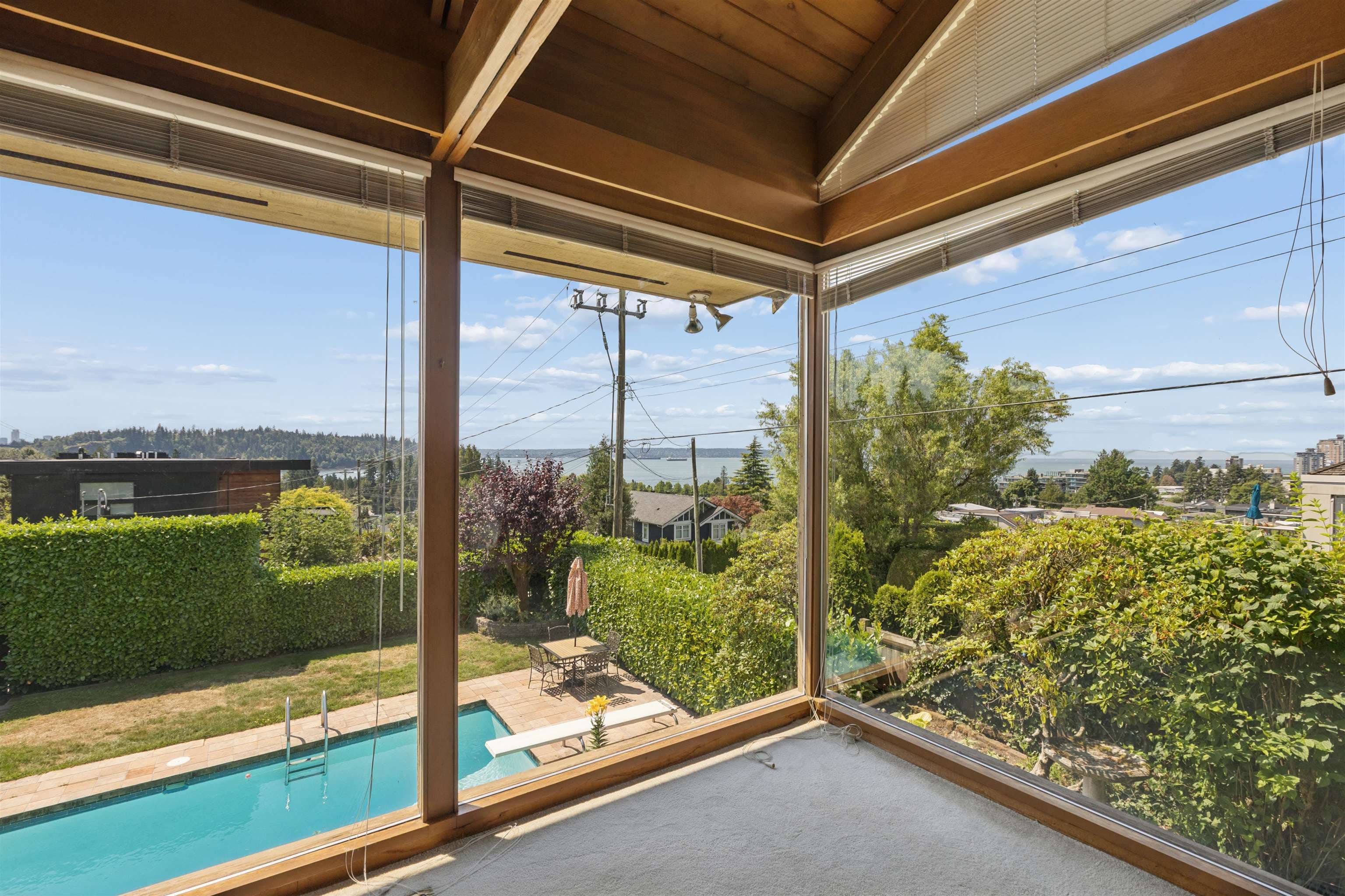 1092 Duchess Avenue, West Vancouver