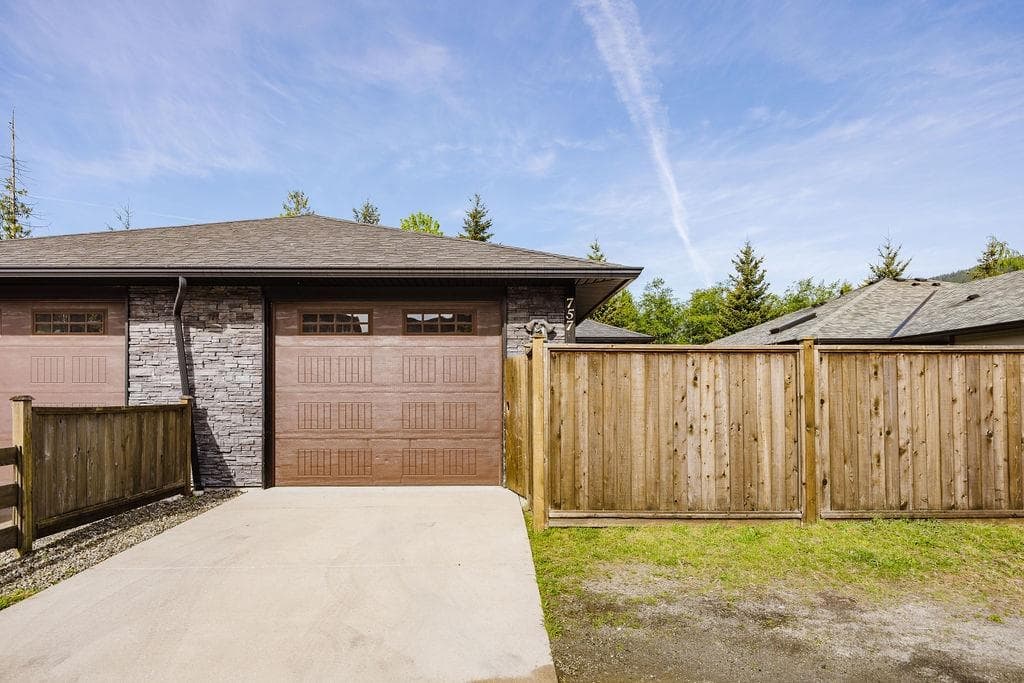 757 Gerussi Lane, Gibsons