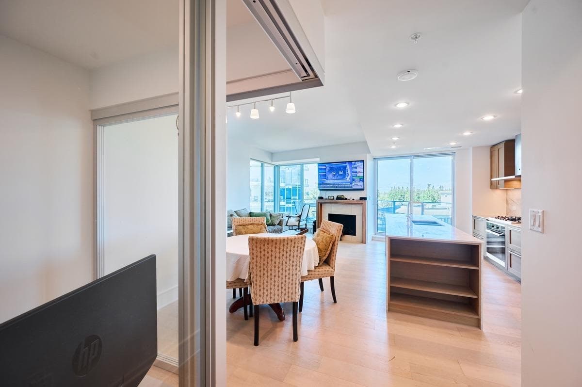 801 - 1501 Foster Street, White Rock, V4B 0C3 — photo 3