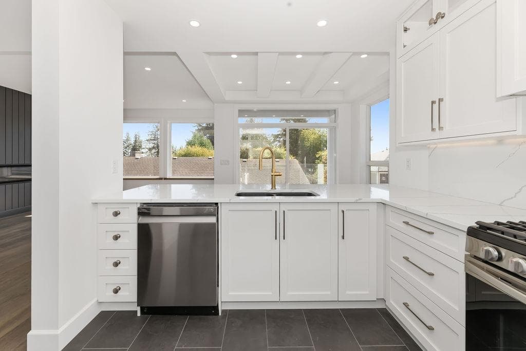 6315 Burdett Road, Sechelt