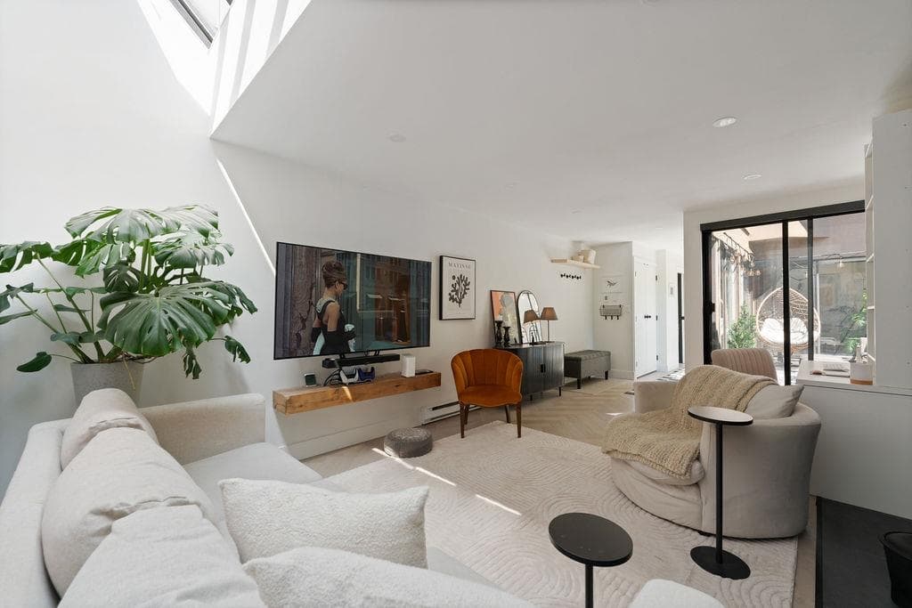 104 - 1279 Nicola Street, Vancouver — sold