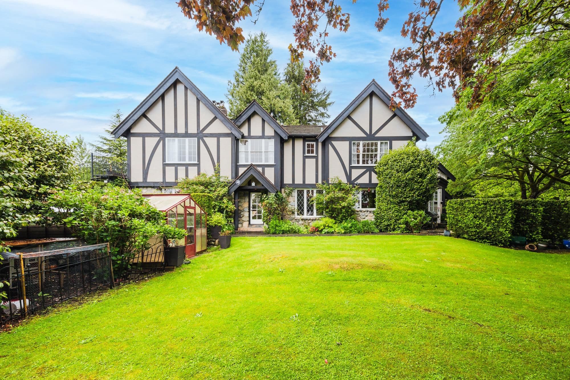 1850 Mathers Avenue, West Vancouver