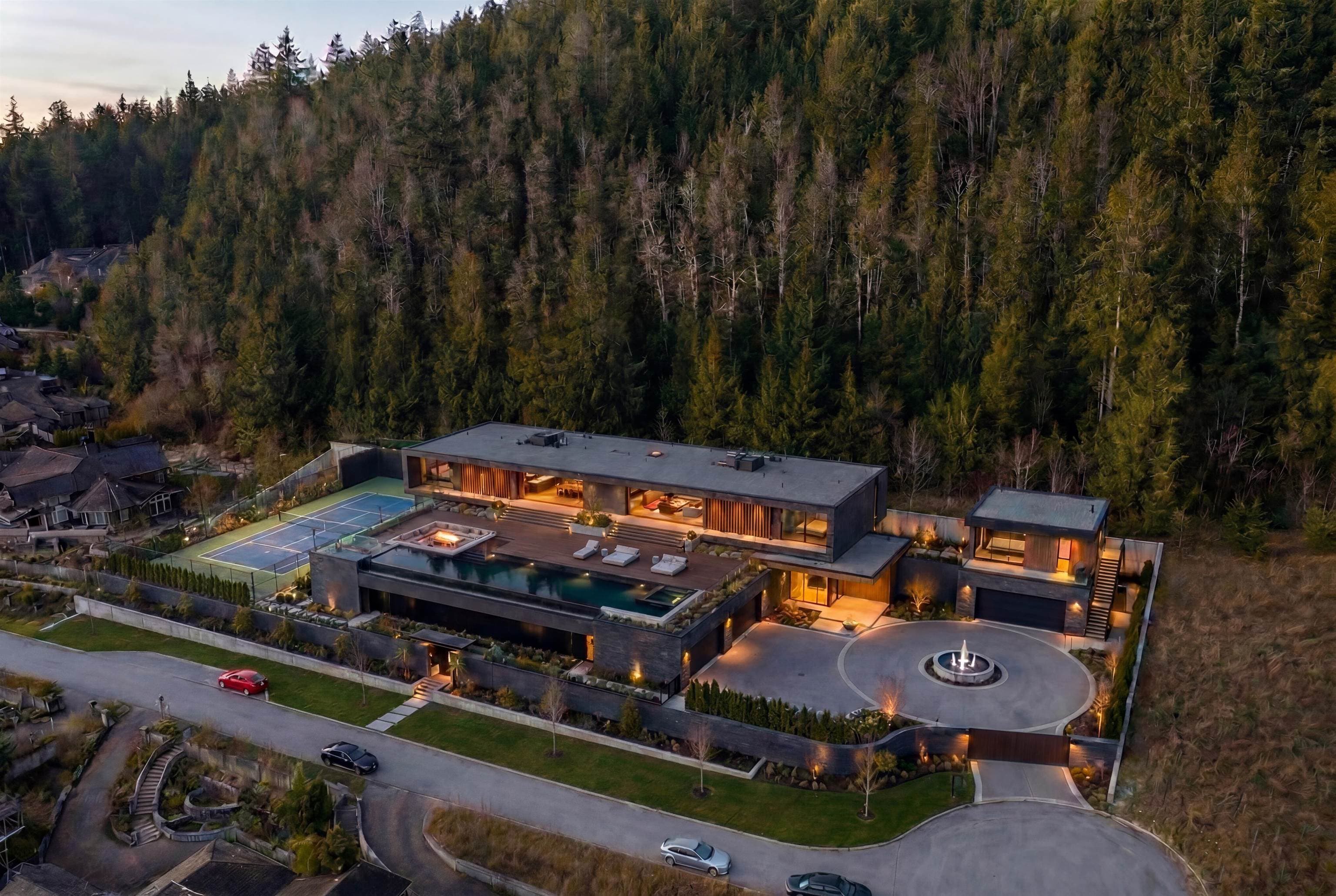 2345 Kadlec Court, West Vancouver