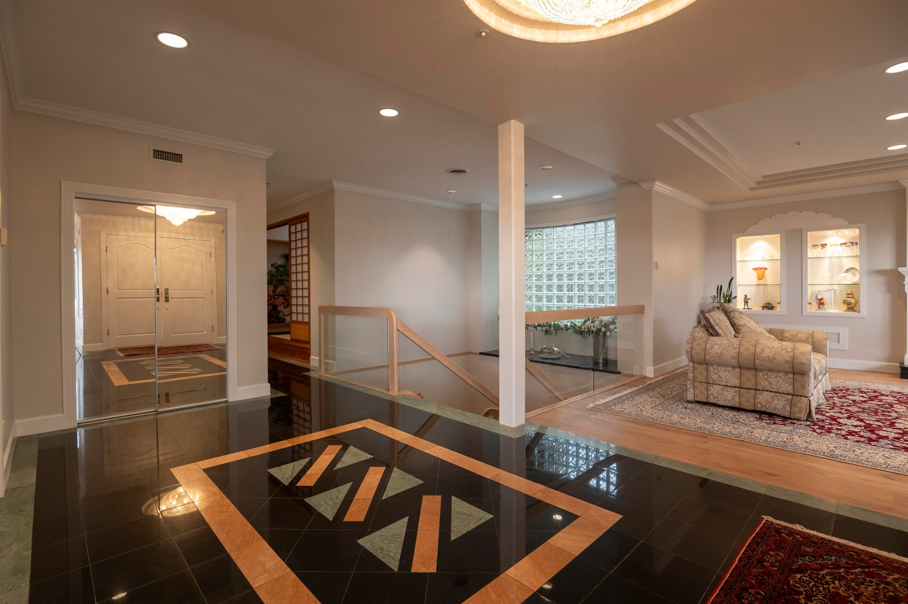 2572 Westhill Close, West Vancouver, V7S 3E6 — photo 2