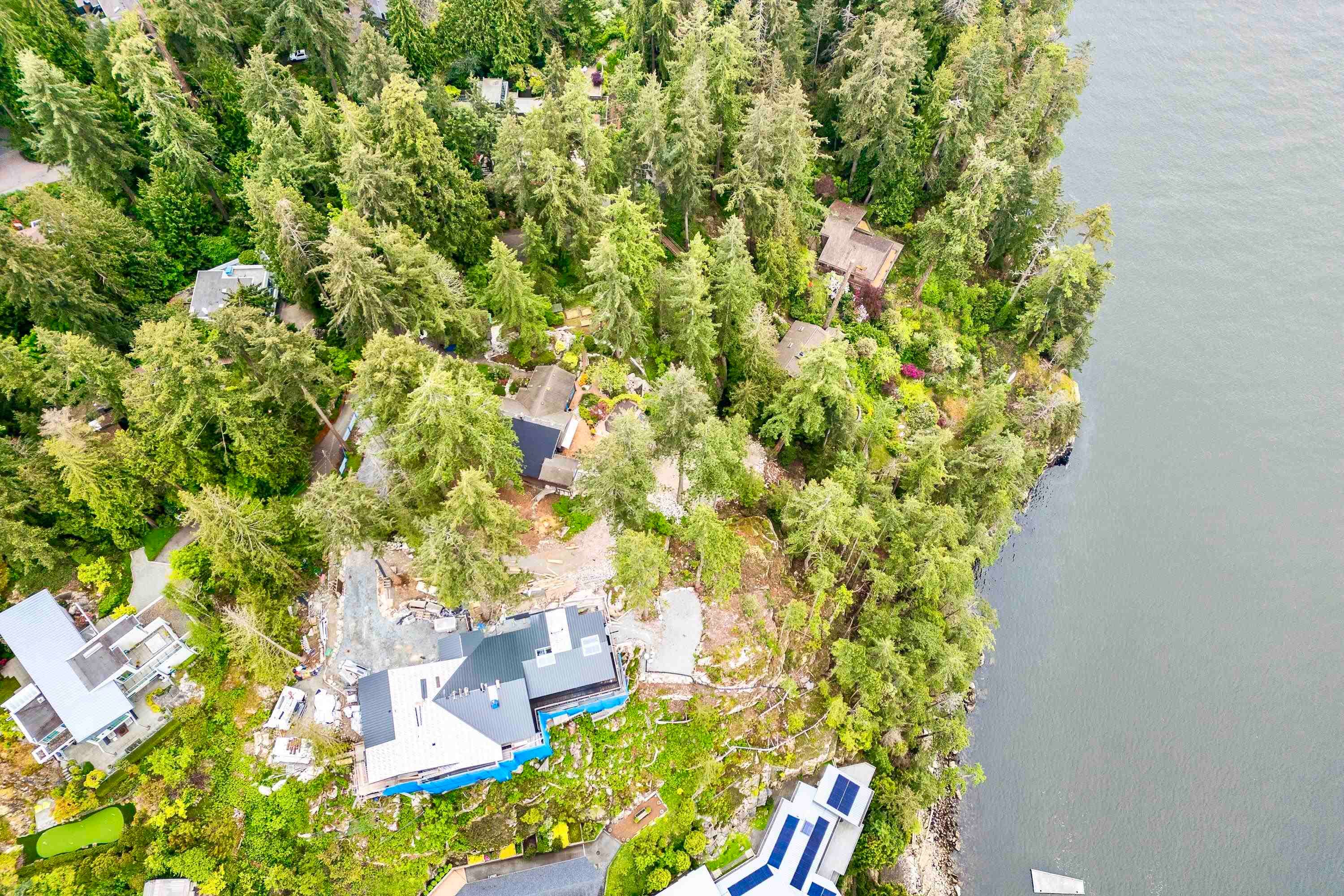 5056 The Byway, West Vancouver, V7W 1L7 — photo 4