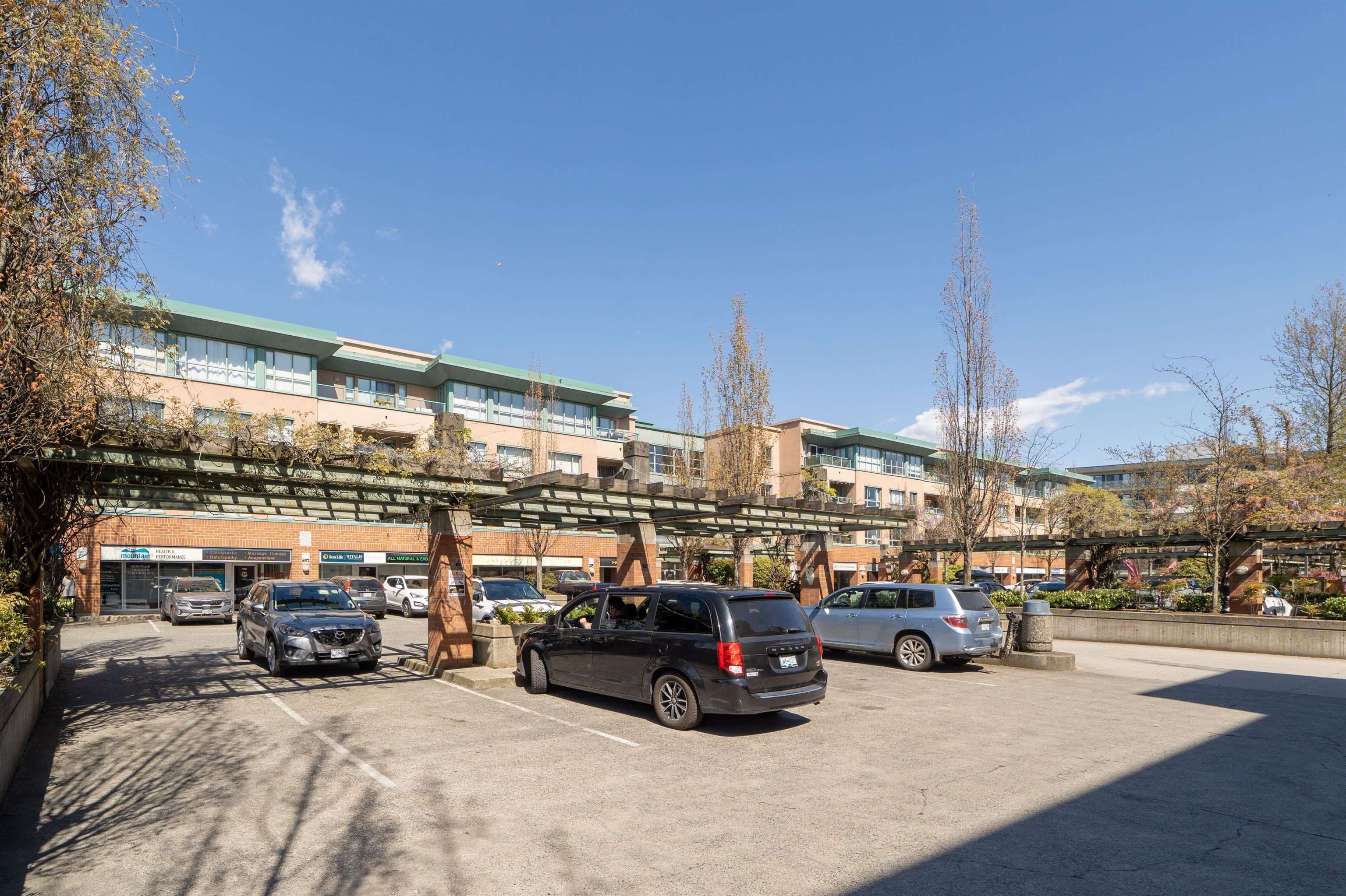 207 - 223 Mountain Highway, North Vancouver