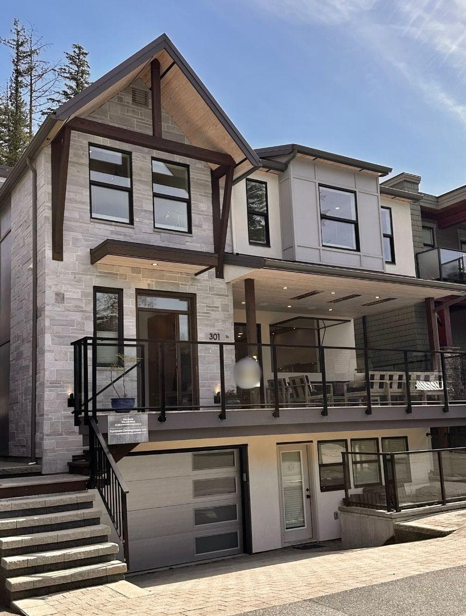 301 Second Avenue, Cultus Lake