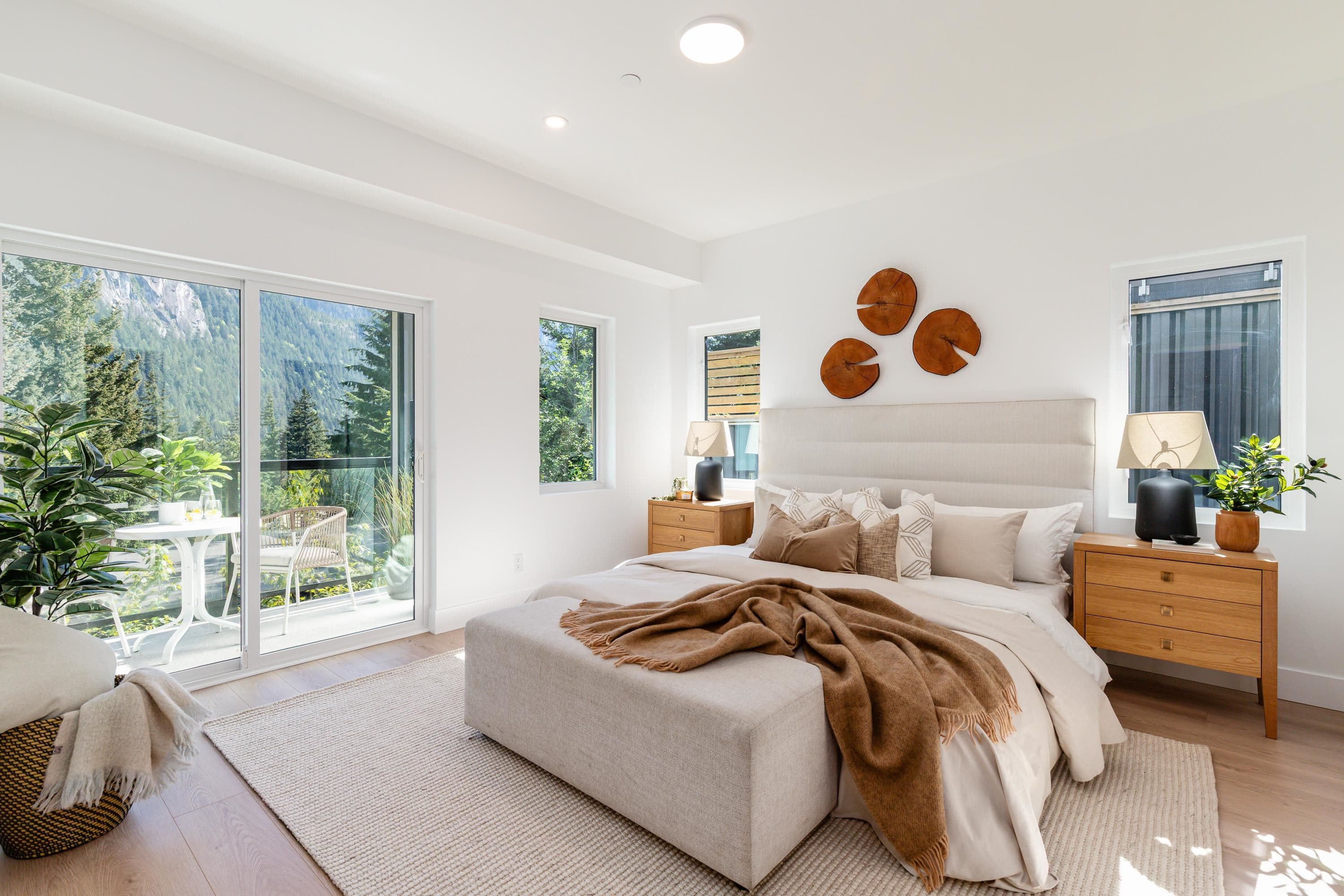 1 - 2098 Crumpit Woods Drive, Squamish, V8B 0T6 — photo 4