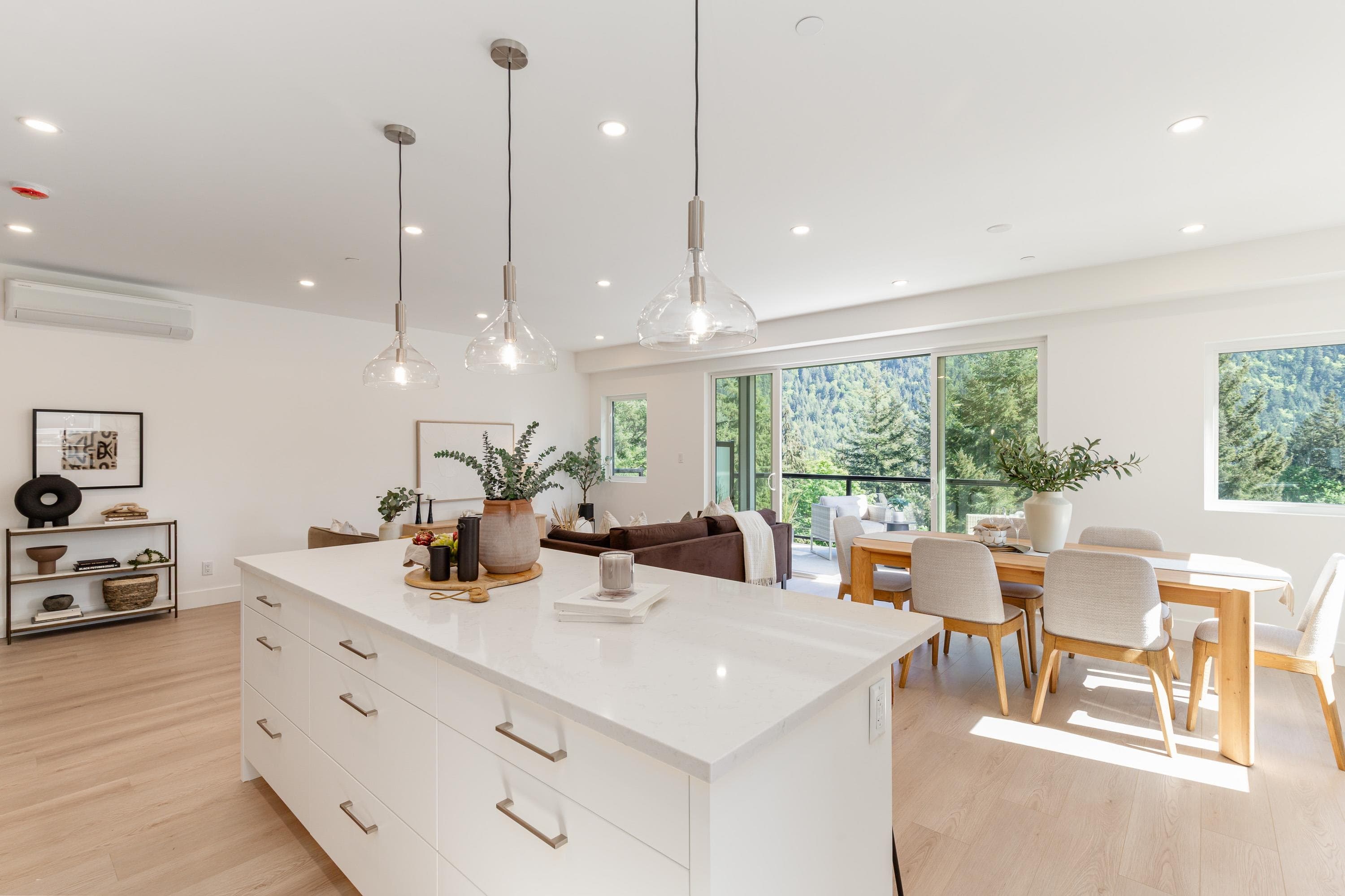 2 - 2098 Crumpit Woods Drive, Squamish, V8B 0T6 — photo 5