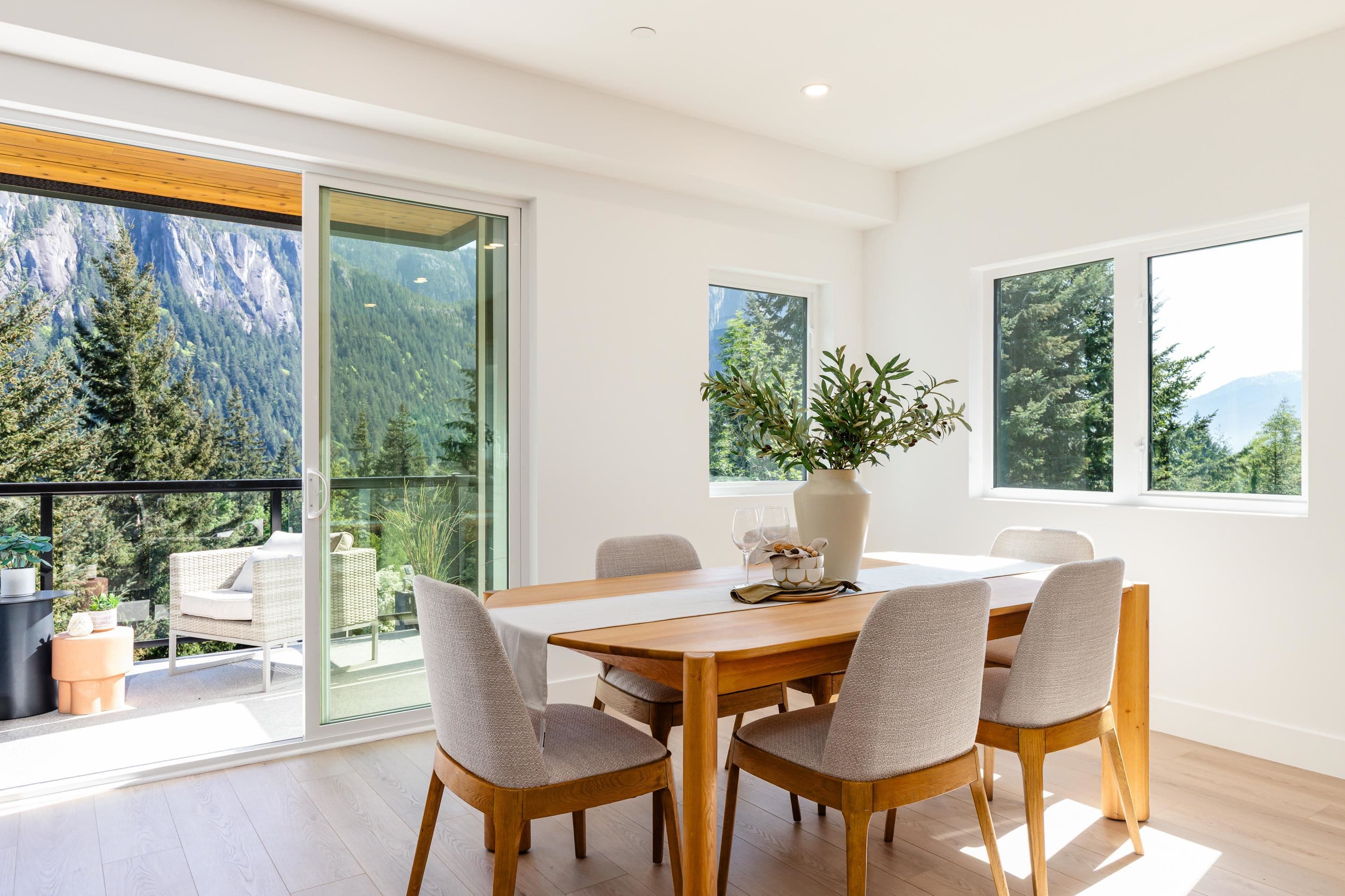 2 - 2098 Crumpit Woods Drive, Squamish, V8B 0T6 — photo 4
