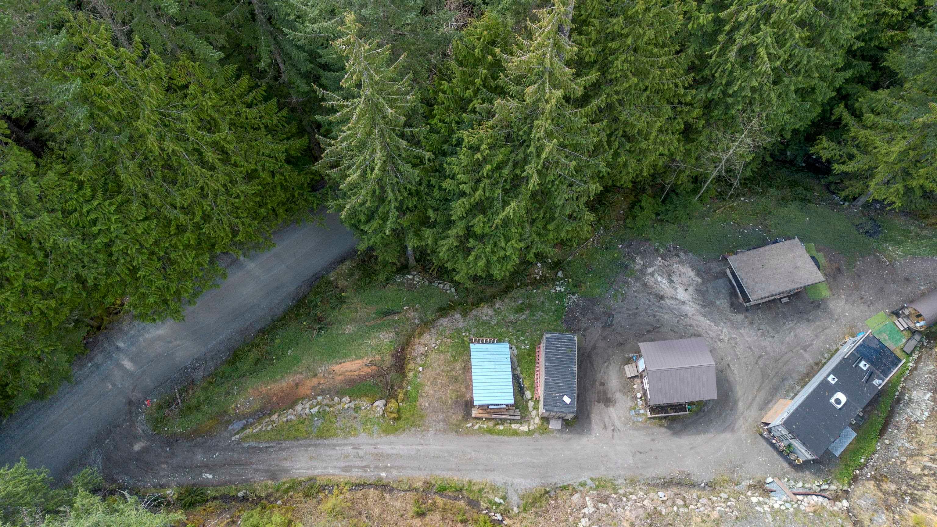 6061 Garibaldi Park Road, Squamish, V0N 1T0 — photo 4