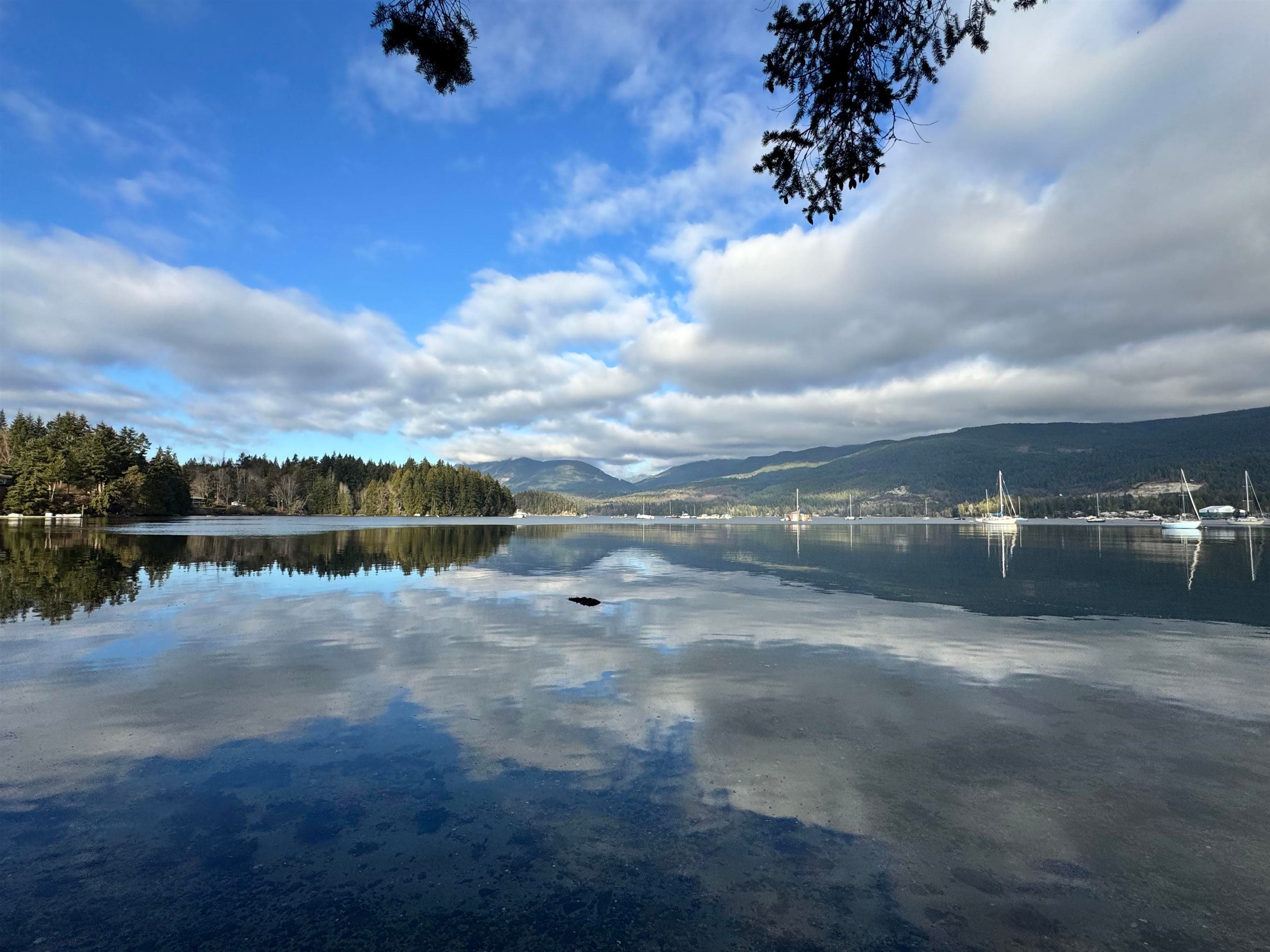 5830 Marine Way, Sechelt, V7Z 0L8 — photo 3