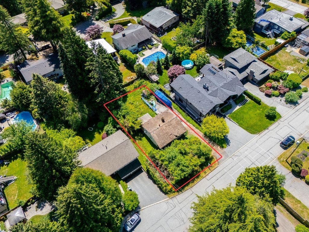 2465 Keats Road, North Vancouver