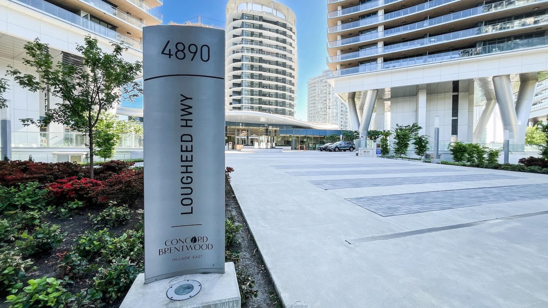 1001 - 4890 Lougheed Highway, Burnaby