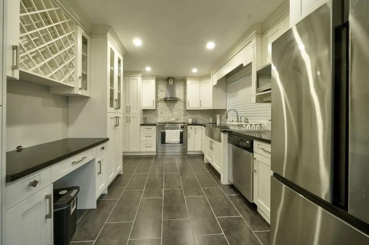 18369 21a Avenue, Surrey, V3Z 9W2 — photo 5