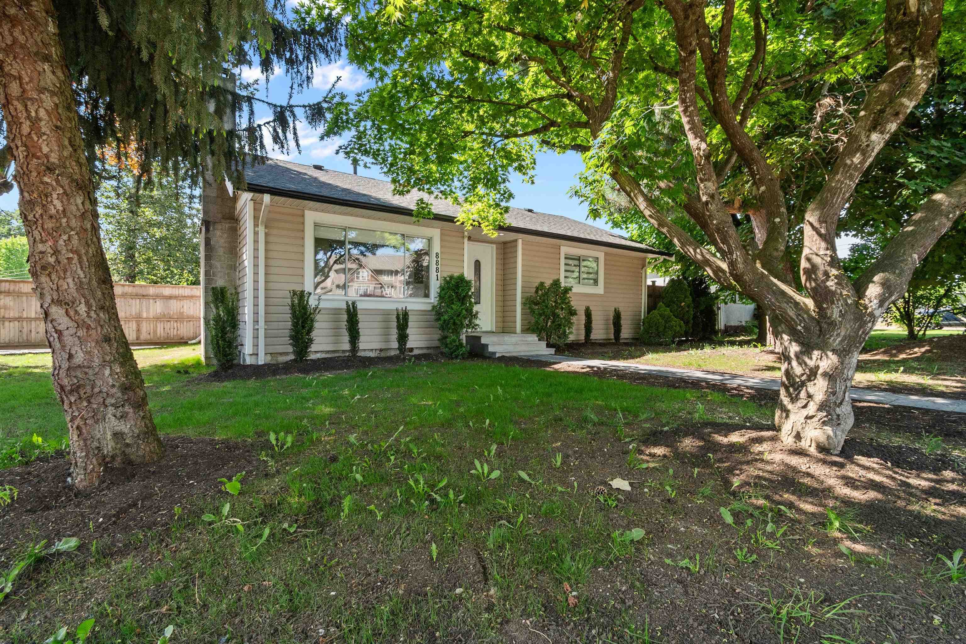 8881 Nowell Street, Chilliwack