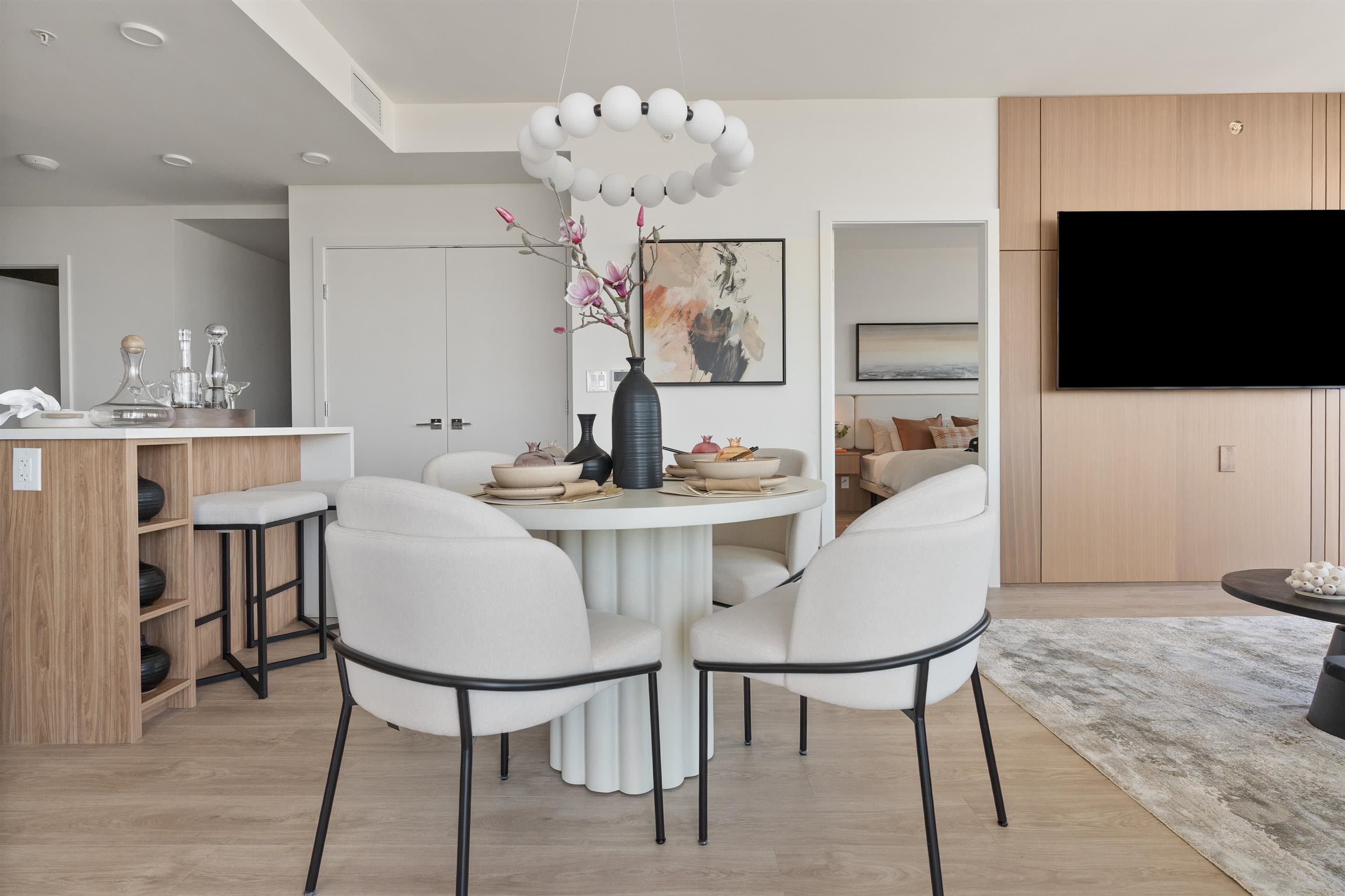 407 - 7728 Park Crescent, Burnaby