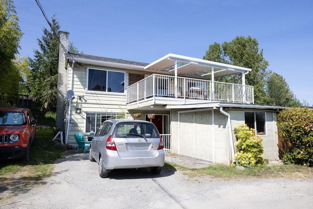 710 Gibsons Way, Gibsons, V0N 1V9 — photo 2
